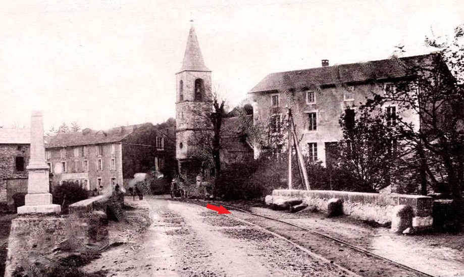 Agrandir l'image de l'arrêt de Caylus à la gare de Moulin-Mage