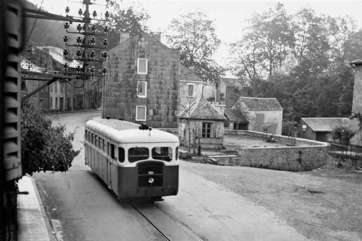 Agrandir l'image de la gare de Pierre Ségade à la halte de Gijounet