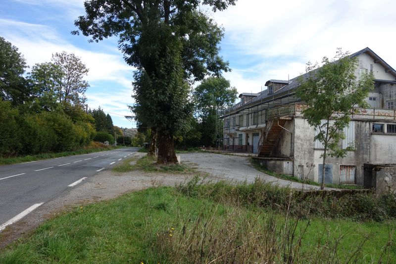 Agrandir l'image de l'arrêt de Caylus à la gare de Moulin-Mage