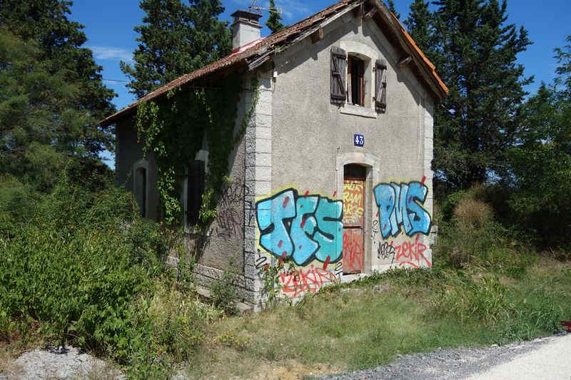 de la gare de Beaulieu-Berrias à la gare de Grospierres