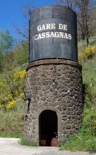 Château d'eau de la gare de Cassagnas-Barre