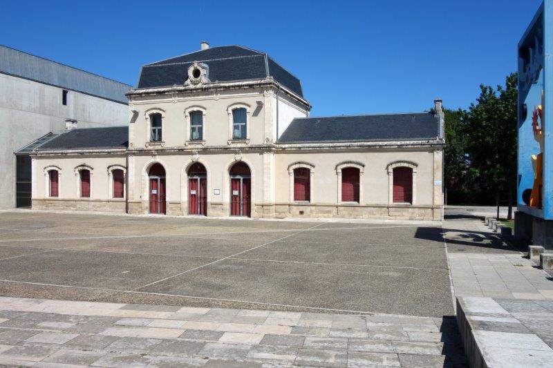 Cour de la gare de Montauban-Villenouvelle
