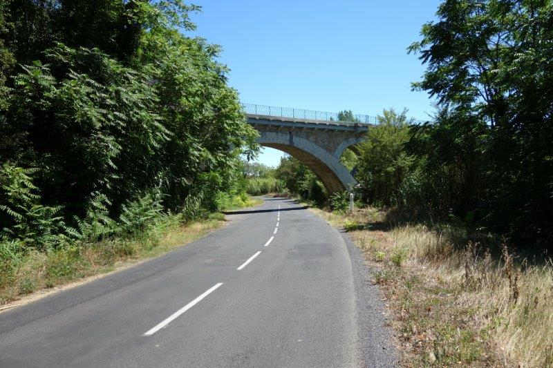 Pont-rail de la ligne de Maureillan à Colombiers