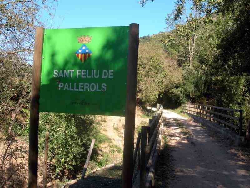 Panneau d'entrée sur sur la commune de Sant Feliu de Pallerols