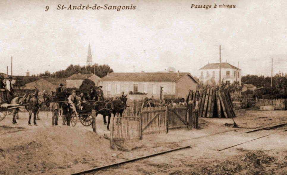 Passage à niveau près de la gare de Saint-André