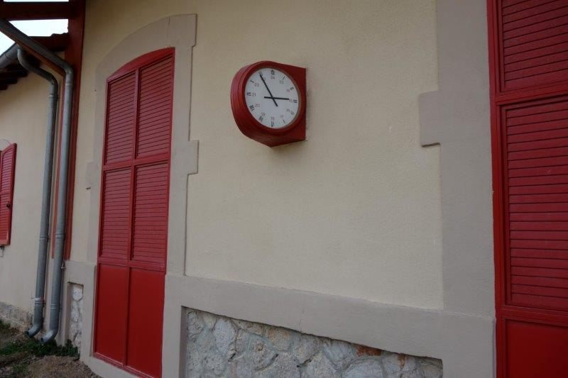 Horloge de la gare de Bouzigues