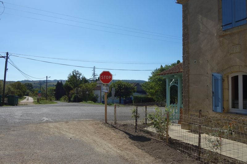 De la gare de Bellegarde-Aude à la gare de Belvèze-Aude